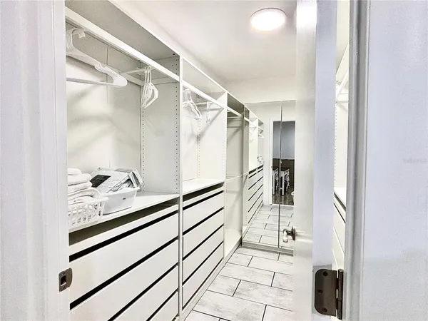 $4,950 | 2140 Pinehurst Street, Sarasota, FL 34231