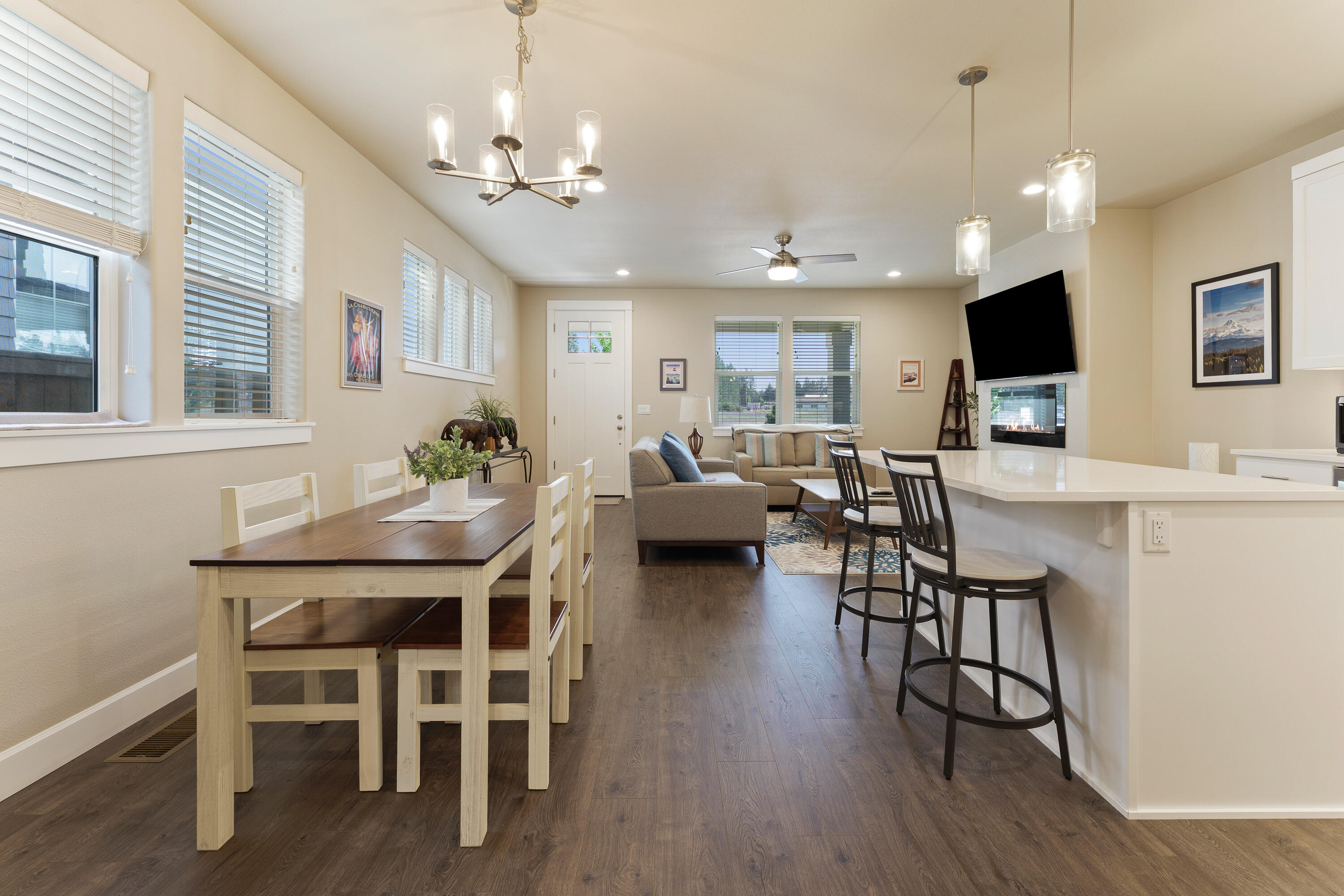 20526 Murphy Road Bend, OR 97702 - Photo 14 of 32 DSC09409