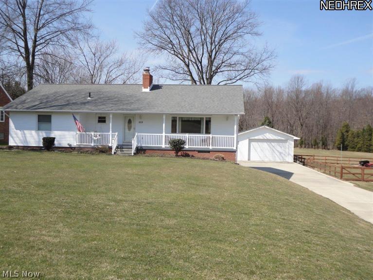552 Darrow Road Akron, OH 44305 - Photo 1 of 25
