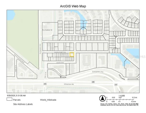 a black and white photo of a living room