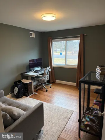 $3,500 | 2537 Oakhampton Place, Herndon, VA 20171