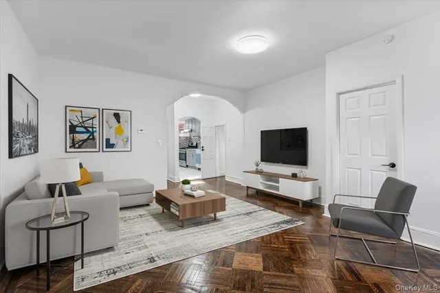 $996,000 | 161-36 Grand Central Parkway | Jamaica Hills