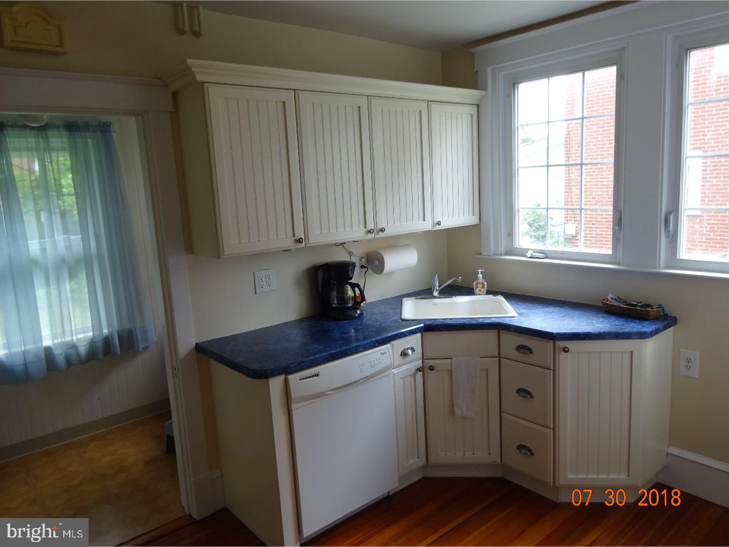 3313 Rhawn Street Philadelphia, PA 19136 - Photo 8 of 25 Kitchen