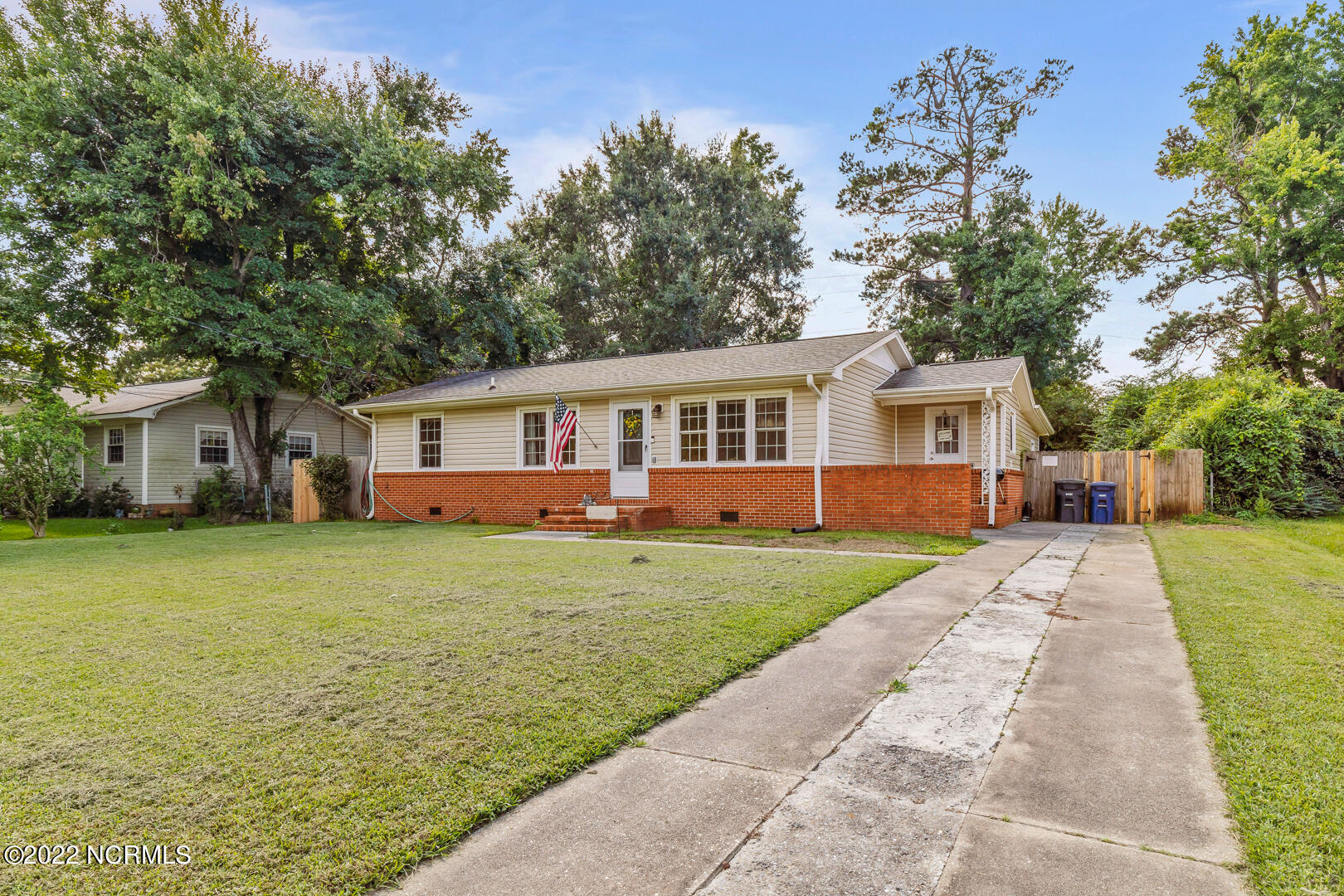 129 Cardinal Road Jacksonville, NC 28546 - Photo 4 of 34 3