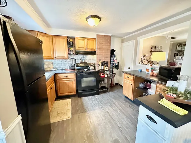 $349,900 | 62 Harold Street, Manchester, NH 03104