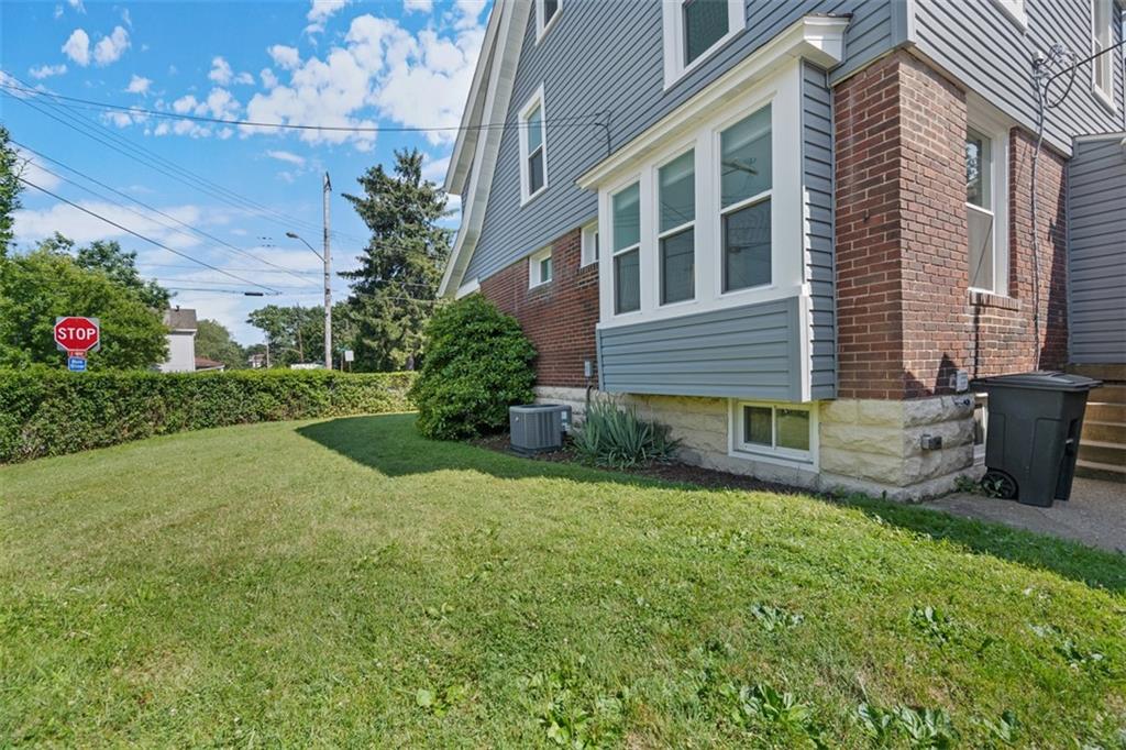 612 Peebles Street Pittsburgh, PA 15221 - Photo 35 of 41