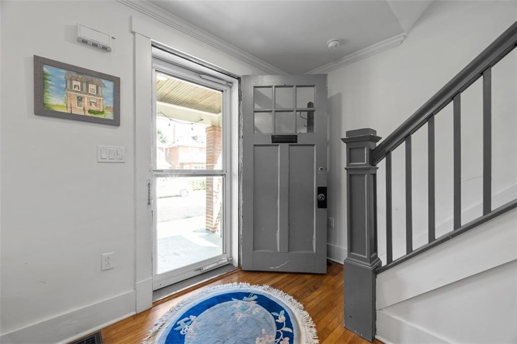 612 Peebles Street Pittsburgh, PA 15221 - Photo 4 of 41