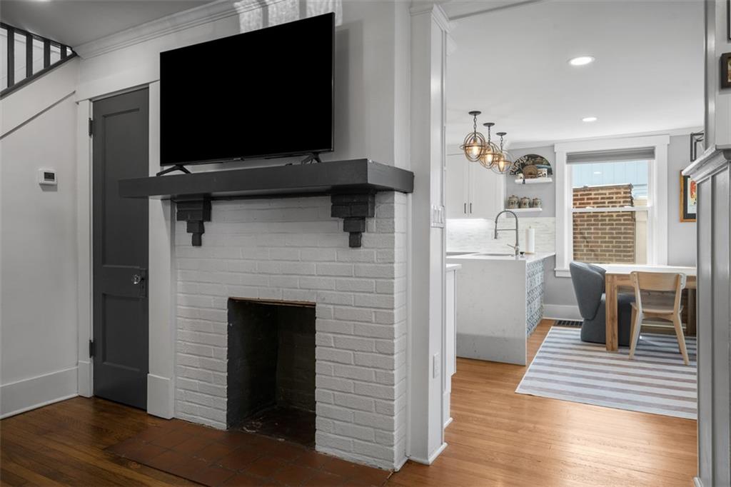 612 Peebles Street Pittsburgh, PA 15221 - Photo 8 of 41