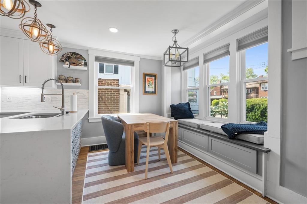 612 Peebles Street Pittsburgh, PA 15221 - Photo 9 of 41