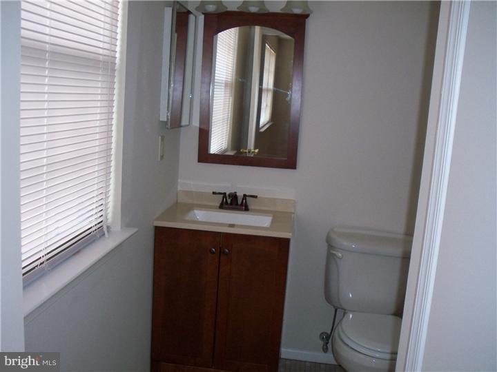 70 Farnwood Road Mount Laurel, NJ 08054 - Photo 13 of 20 Bathroom