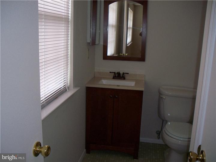 70 Farnwood Road Mount Laurel, NJ 08054 - Photo 18 of 20 Bathroom