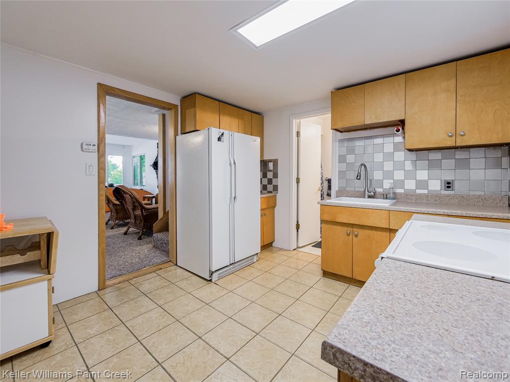 227 Ora Road Oxford, MI 48371 - Photo 19 of 60