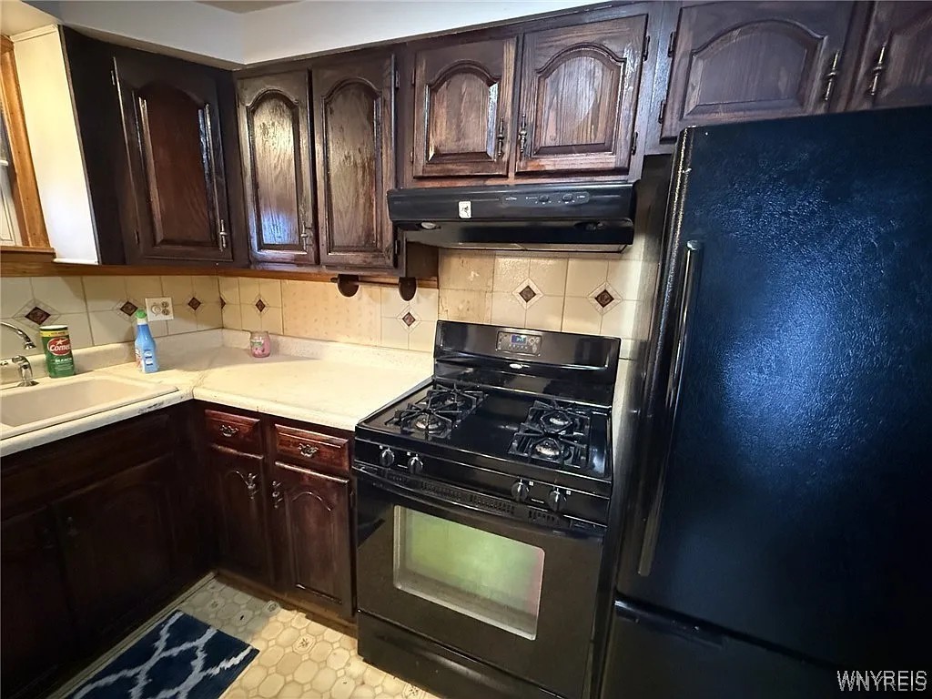 19 Allendale Road Cheektowaga, NY 14215 - Photo 11 of 38