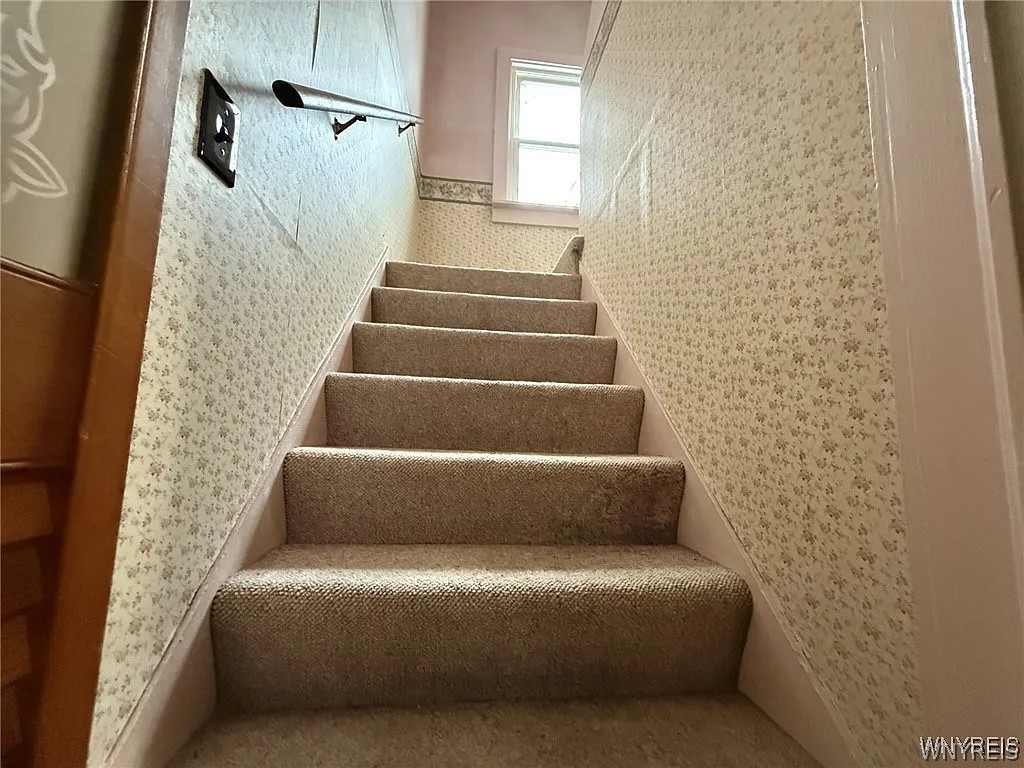 19 Allendale Road Cheektowaga, NY 14215 - Photo 21 of 38