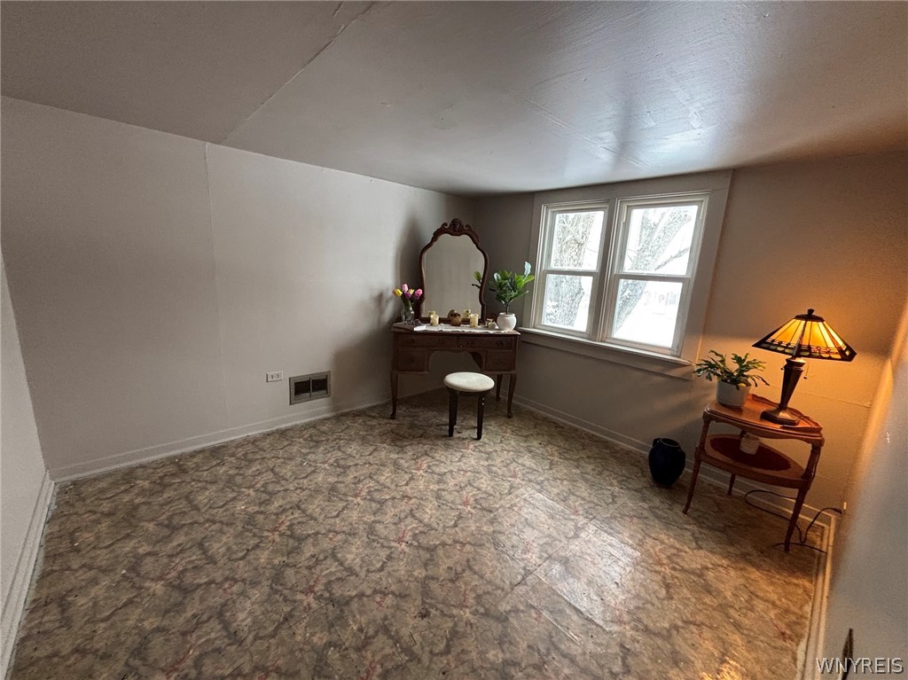 19 Allendale Road Cheektowaga, NY 14215 - Photo 25 of 38