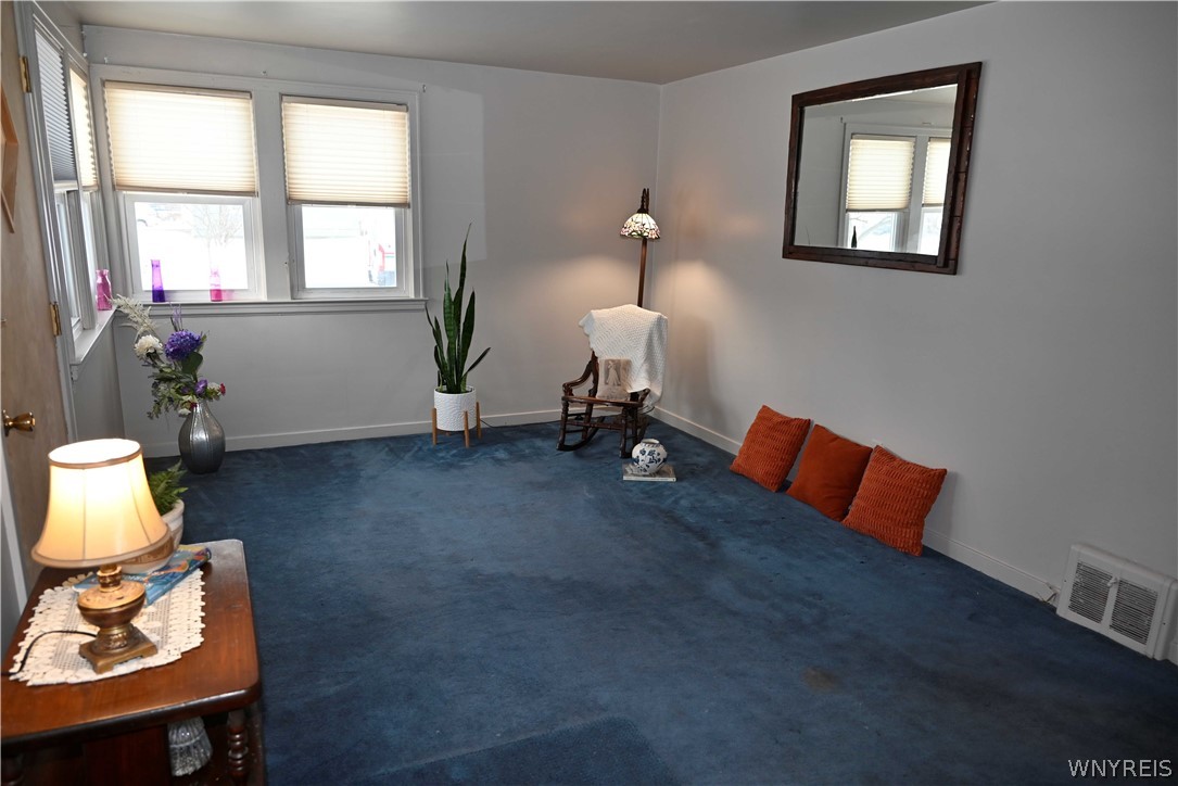 19 Allendale Road Cheektowaga, NY 14215 - Photo 6 of 38