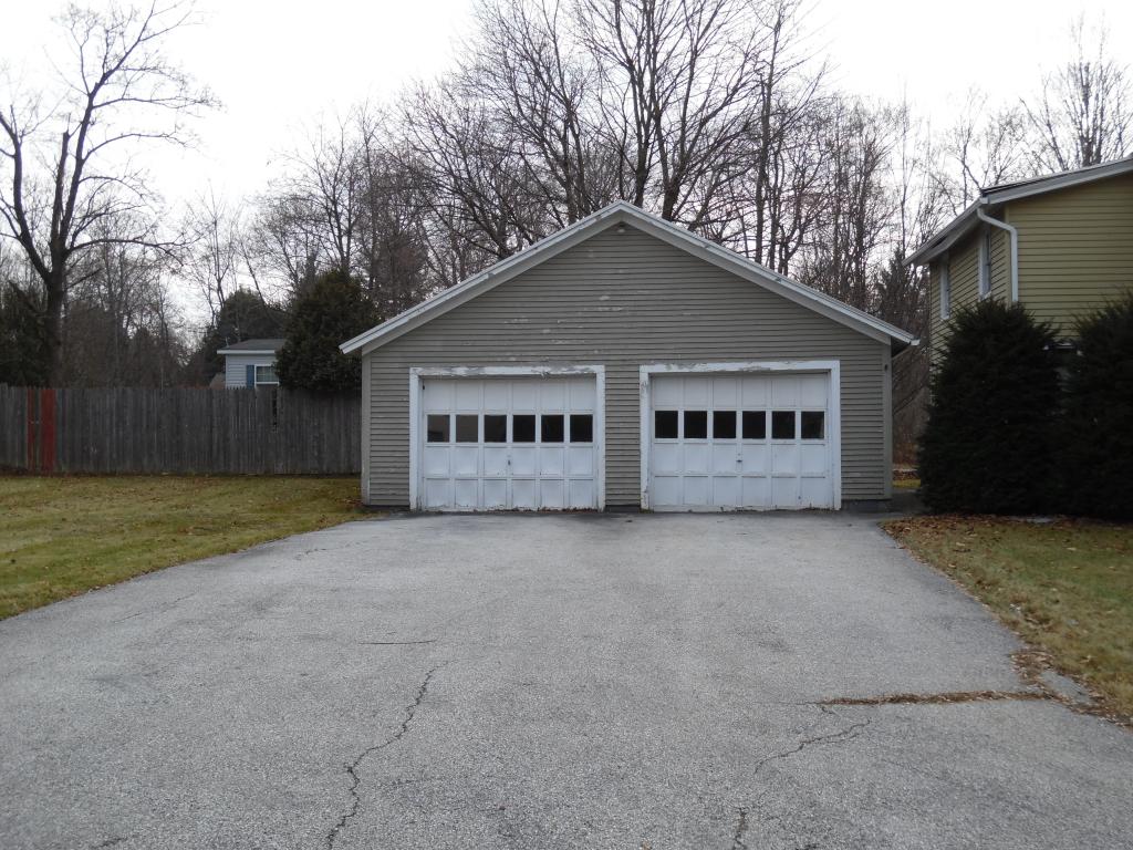10 Clinton Avenue Rutland, VT 05701 - Photo 2 of 13
