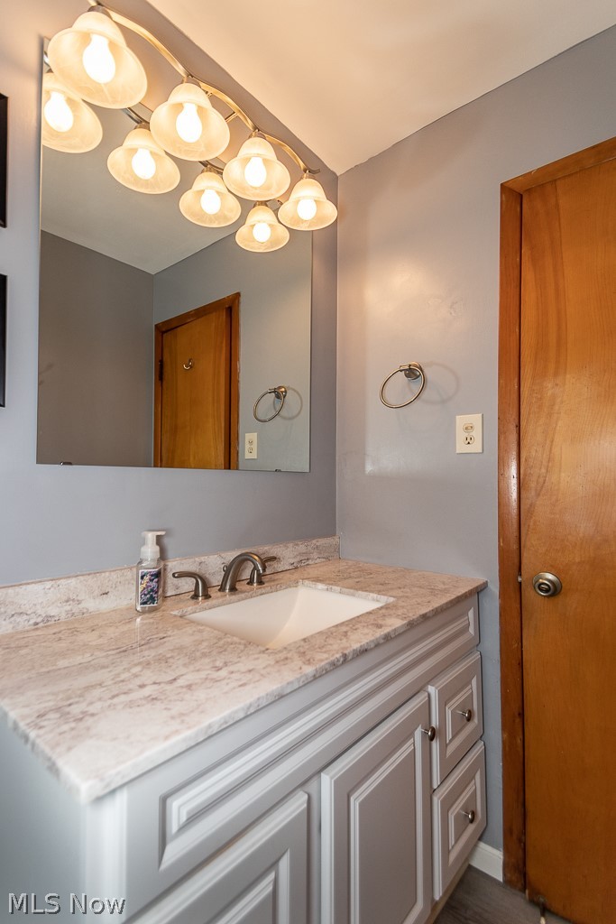 4968 South Sedgewick Road Cleveland, OH 44124 - Photo 17 of 32 Gallery Image 17