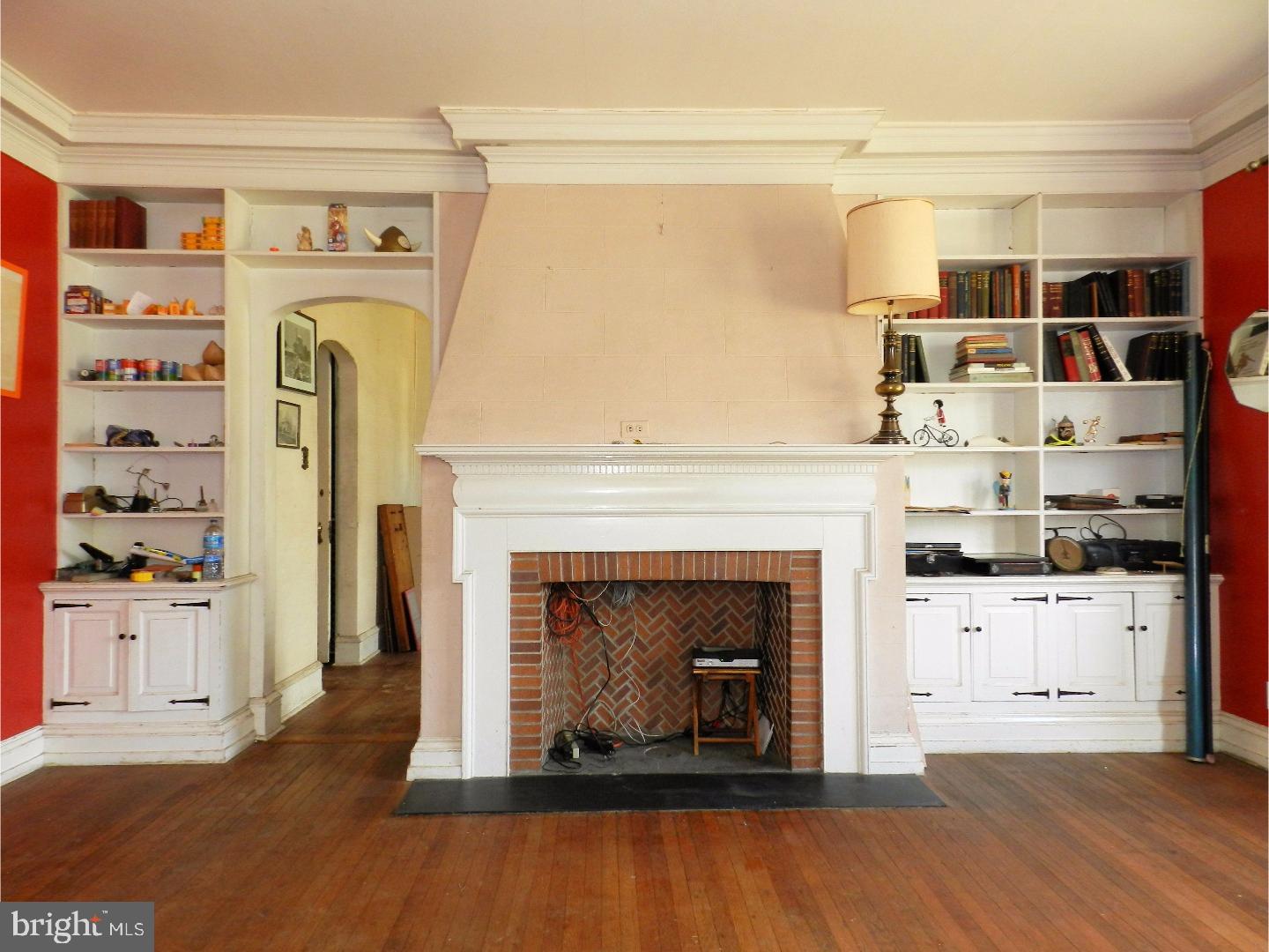 6445 Drexel Road Philadelphia, PA 19151 - Photo 10 of 18 Living Room