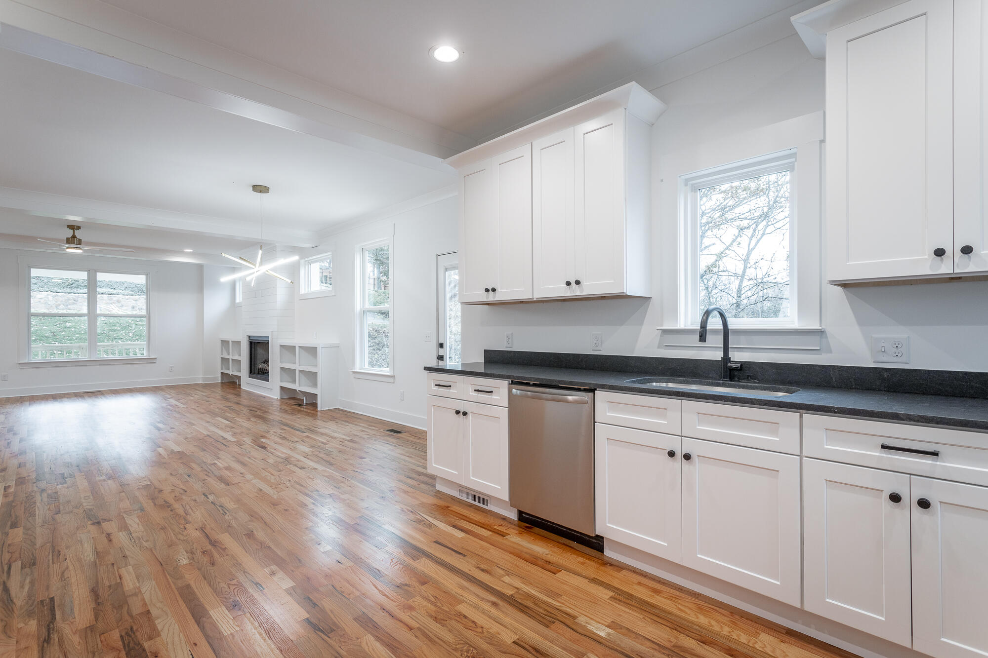 730 Intermont Circle Chattanooga, TN 37415 - Photo 9 of 37 730 Intermont Cir. HD-42
