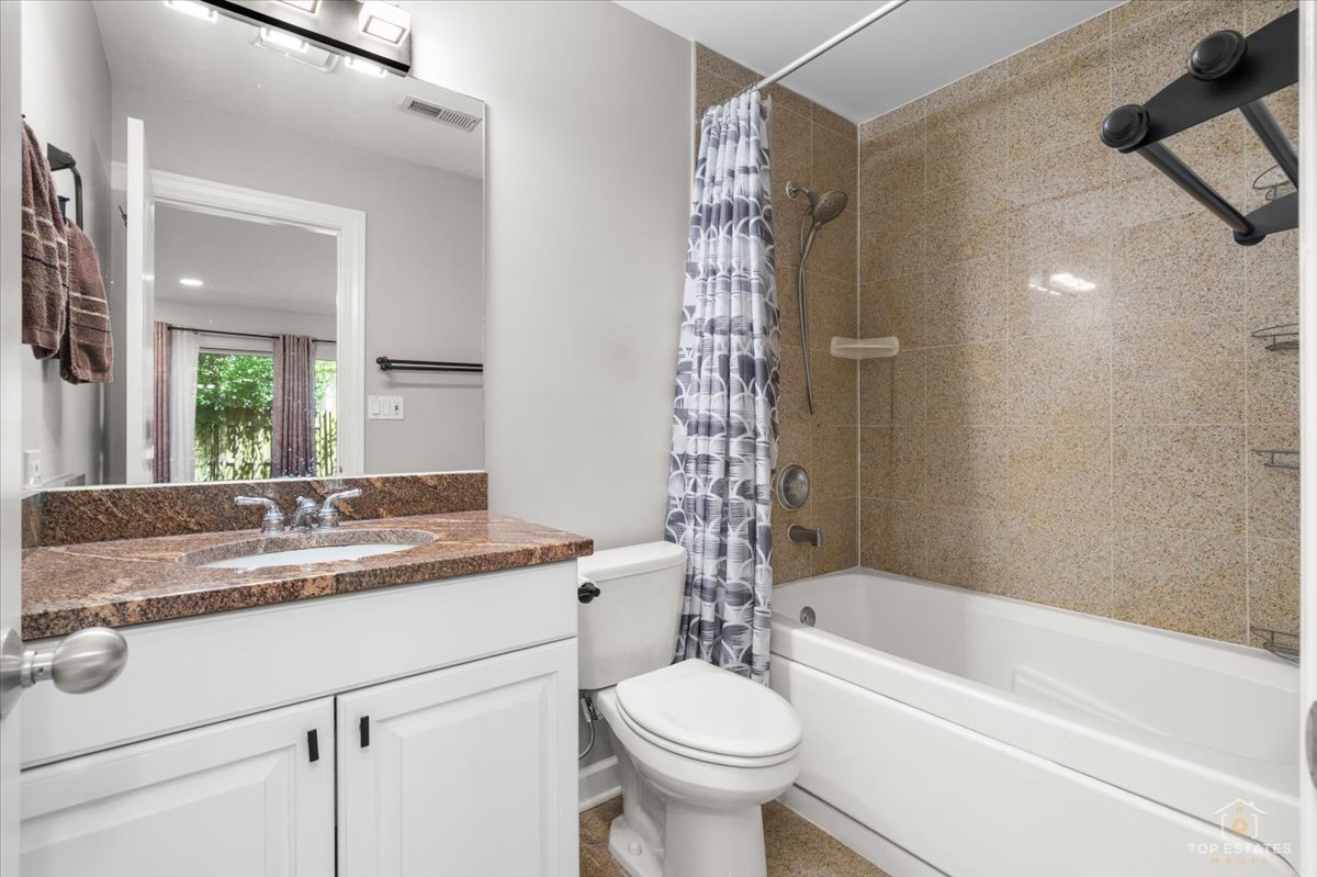 7137 Golf Road Morton Grove, IL 60053 - Photo 24 of 28