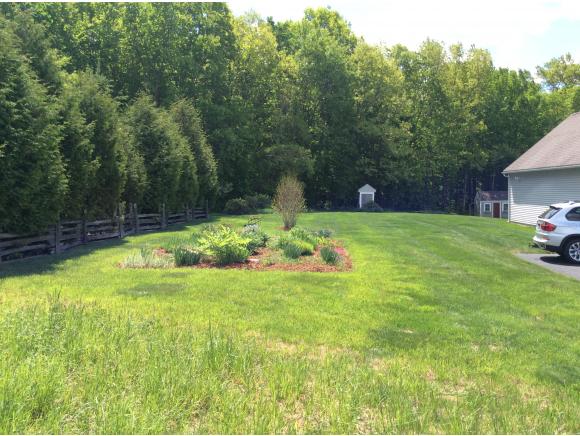 1022 Gorham Pond Road Dunbarton, NH 03046 - Photo 12 of 27