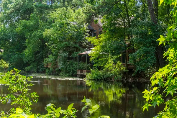 $1,500,000 | 426 Nursery Road, The Woodlands, TX 77380