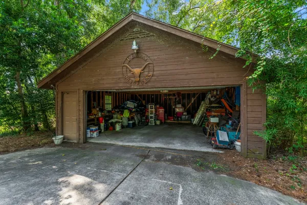 $1,500,000 | 426 Nursery Road, The Woodlands, TX 77380