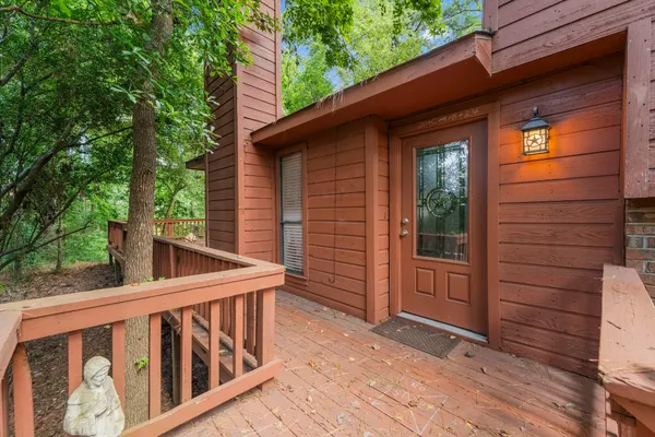 $1,500,000 | 426 Nursery Road, The Woodlands, TX 77380