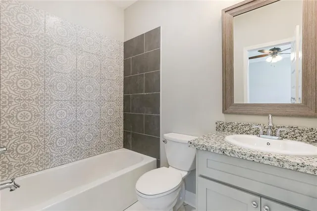 $1,800 | 406 Community Street, Arabi, LA 70032