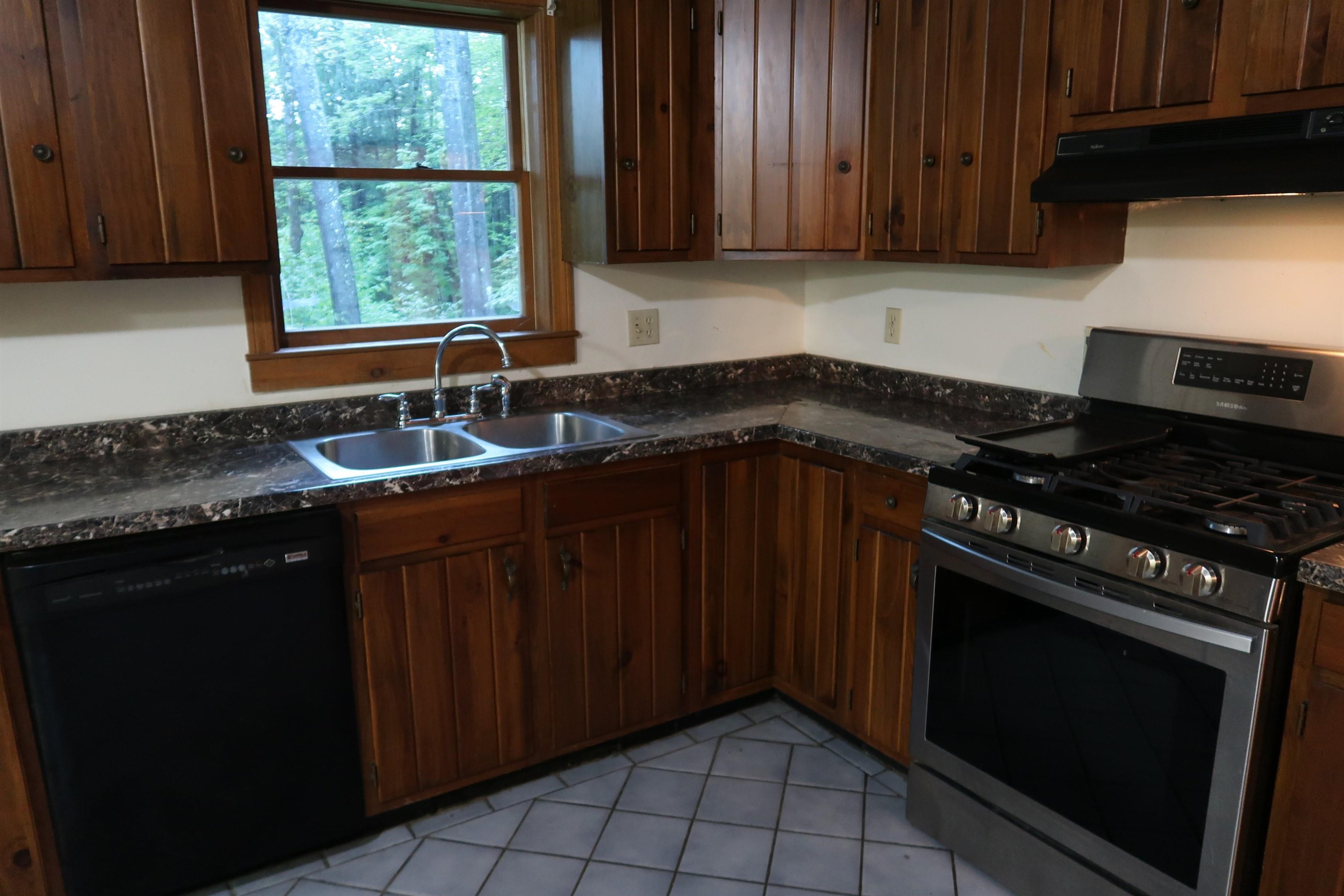97 Cooper Road Hebron, NH 03241 - Photo 5 of 39