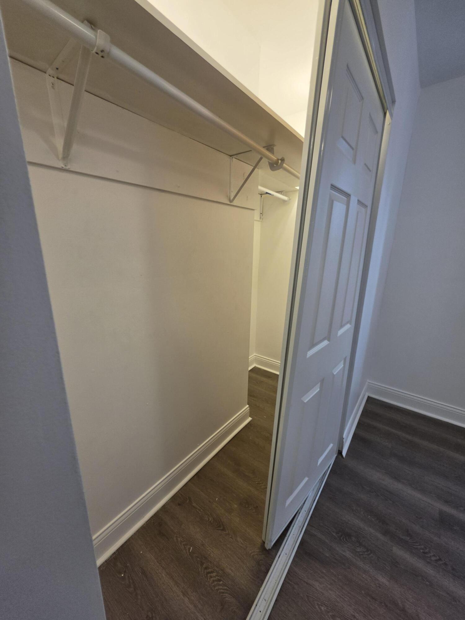 4149 Broadway Gary, IN 46409 - Photo 13 of 26 a view of small space