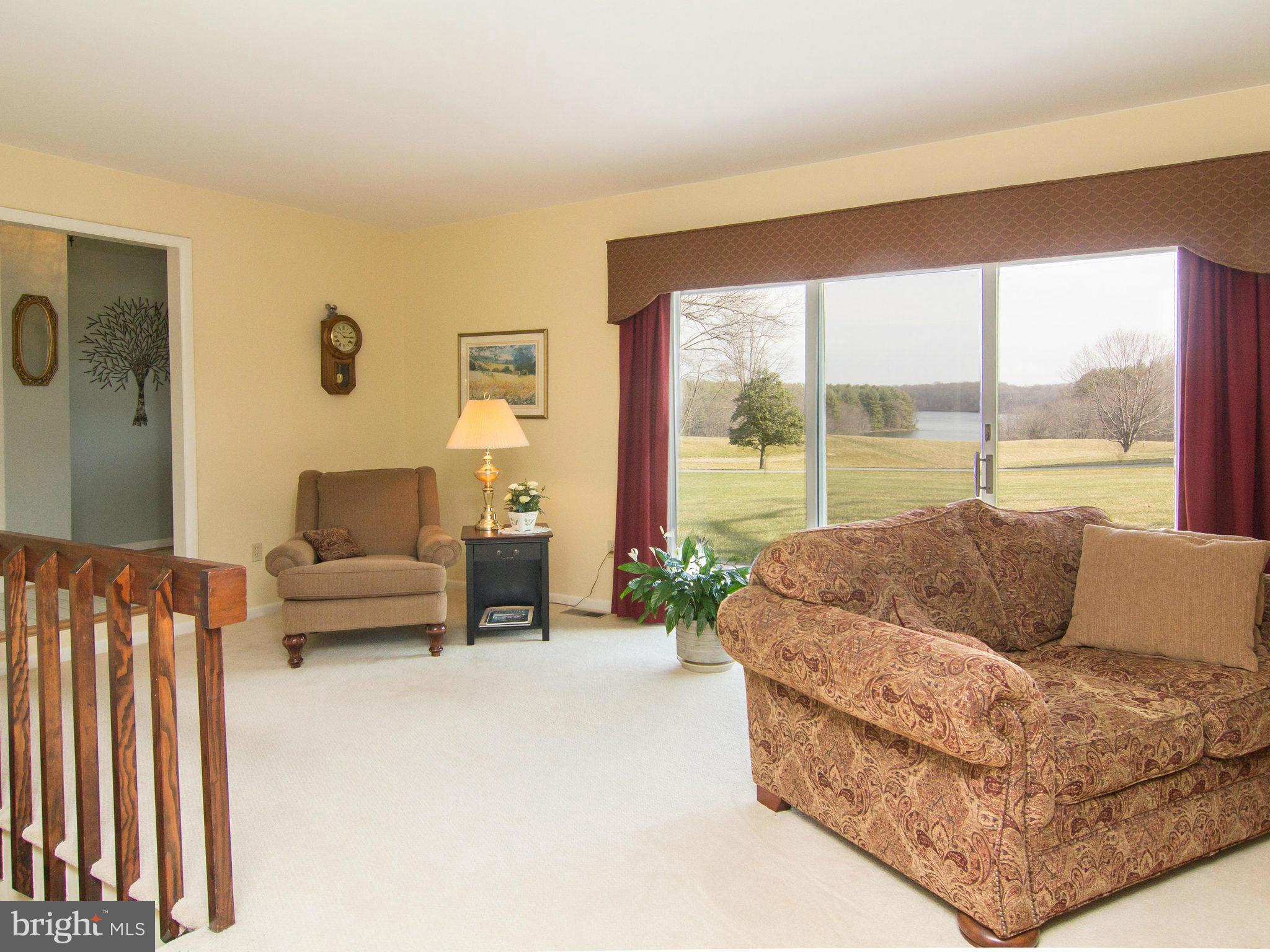 406 Obrecht Road Sykesville, MD 21784 - Photo 3 of 30 Living Room