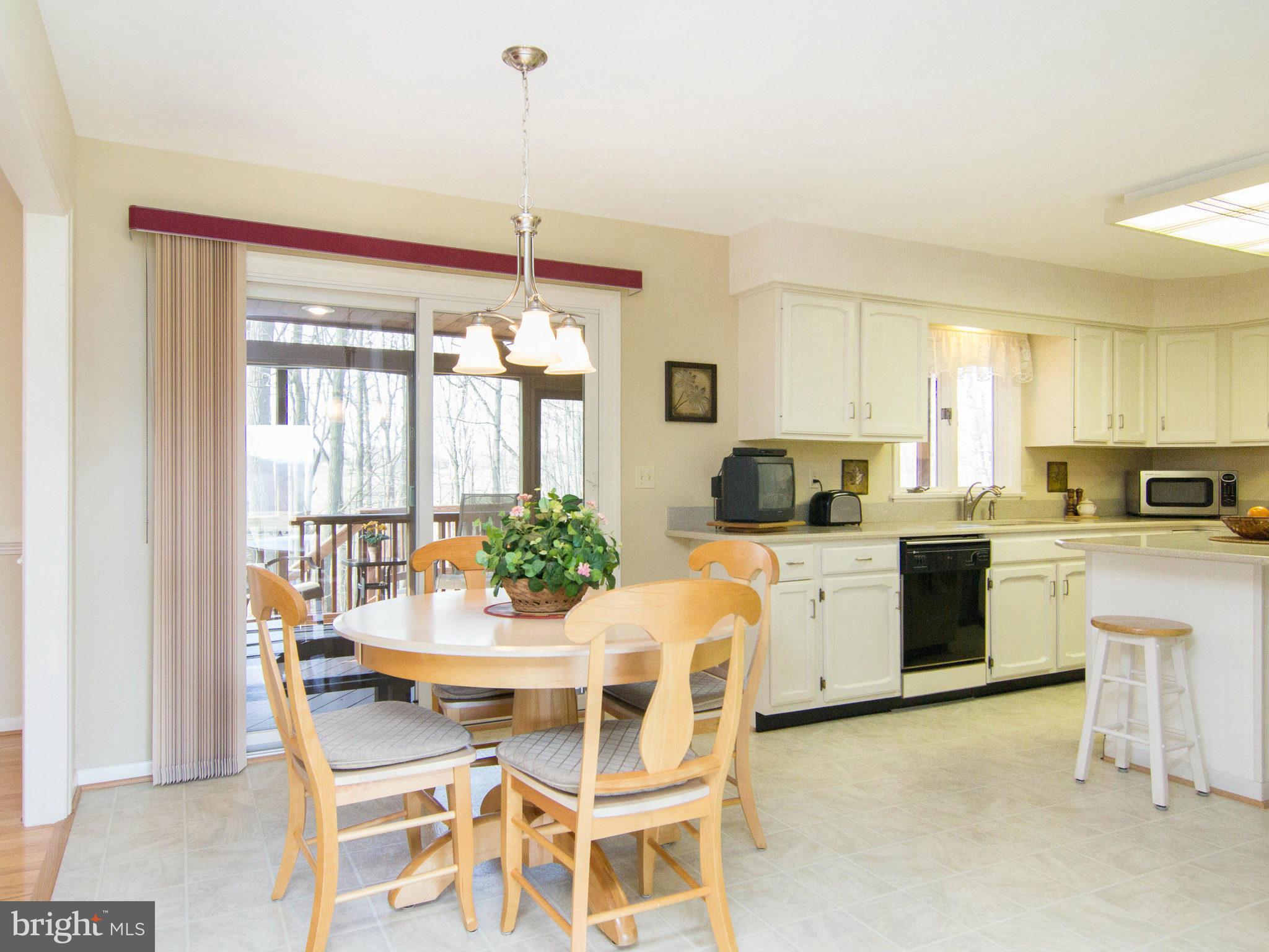 406 Obrecht Road Sykesville, MD 21784 - Photo 10 of 30 Kitchen