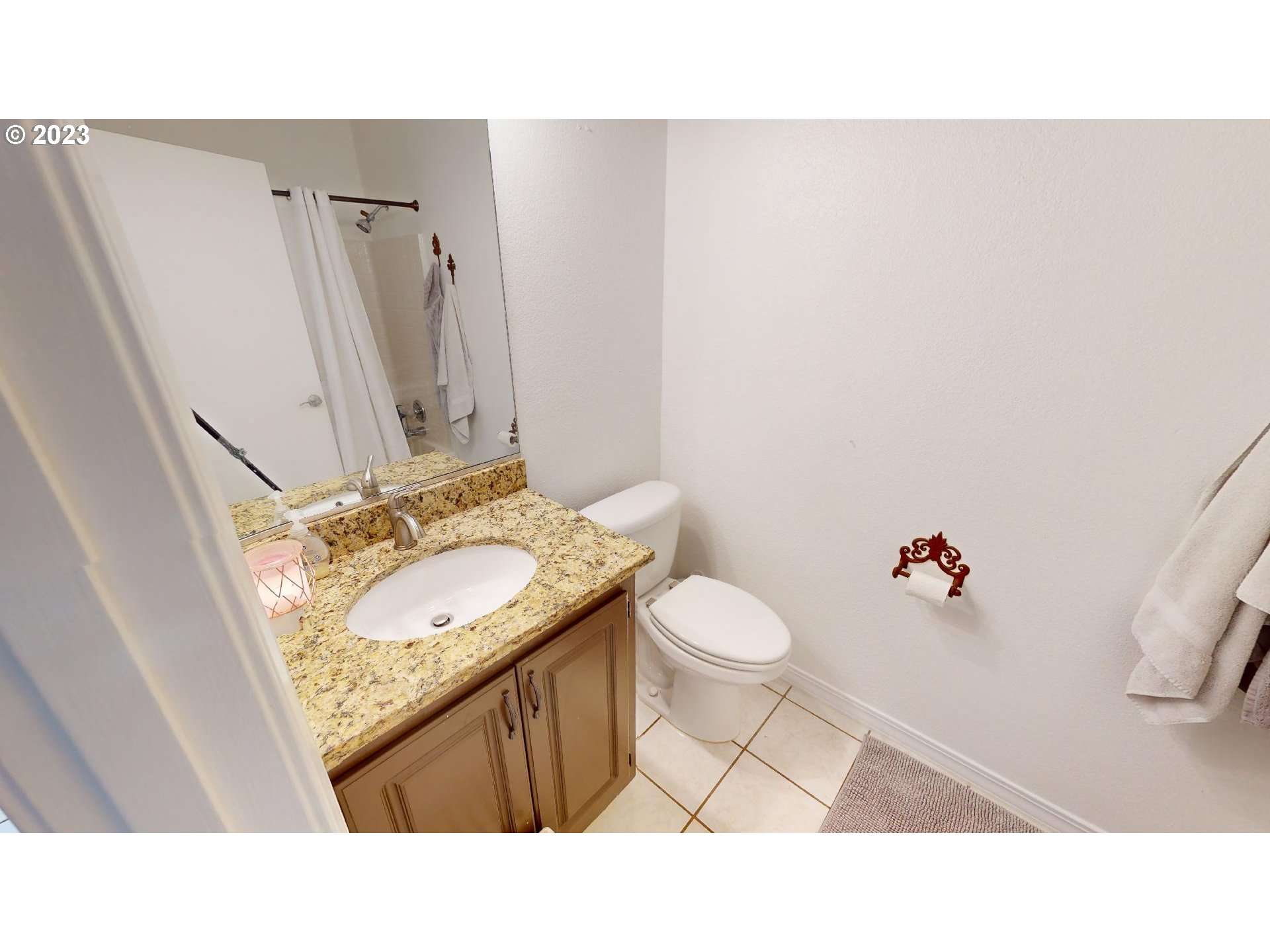 29281 North Grizzly Road Gold Beach, OR 97444 - Photo 14 of 48 Bathroom