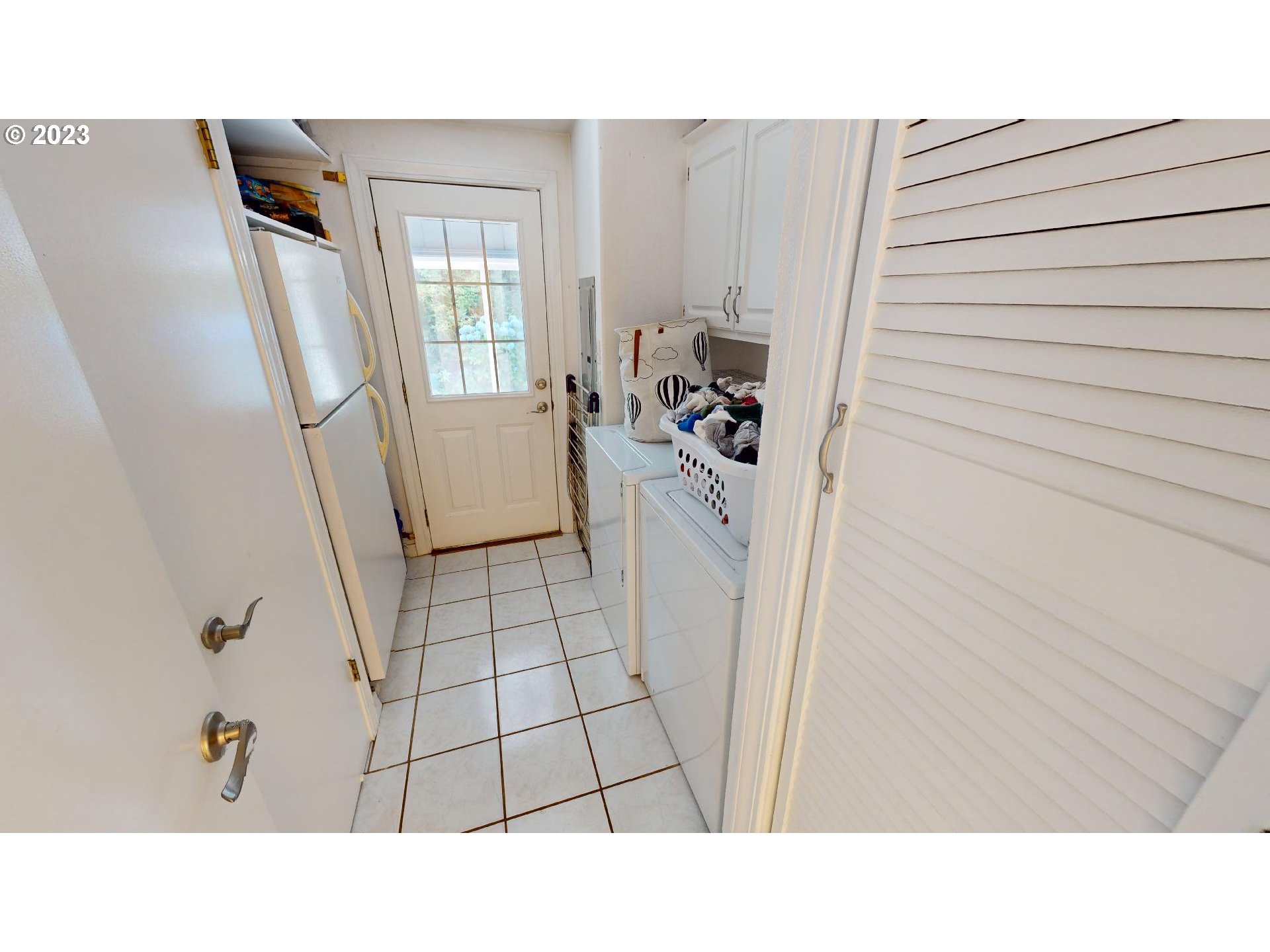29281 North Grizzly Road Gold Beach, OR 97444 - Photo 15 of 48 Laundry