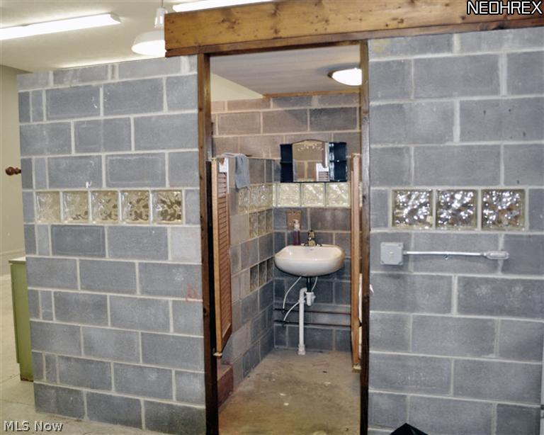 4990 South County Line Road Madison, OH 44057 - Photo 23 of 25 Interior Bldg. 2