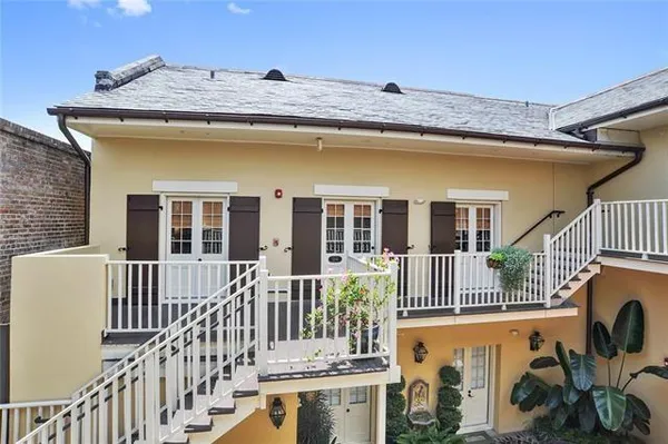 $1,875 | 1041 Ursulines Avenue, Unit 204, New Orleans, LA 70116