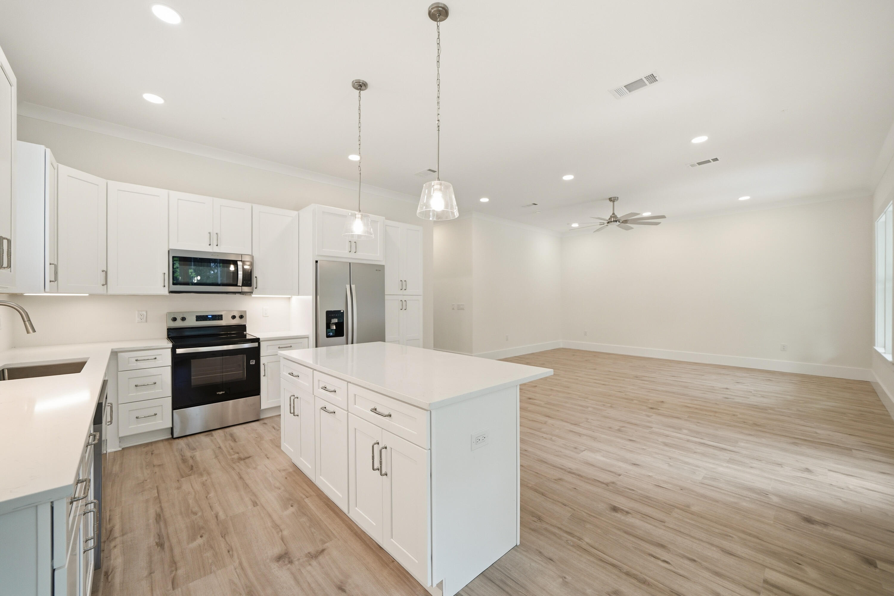 179 4th Street Santa Rosa Beach, FL 32459 - Photo 8 of 42 Kitchen