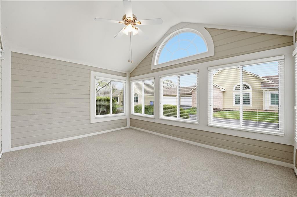 11392 South Pflumm Road Olathe, KS 66215 - Photo 11 of 41