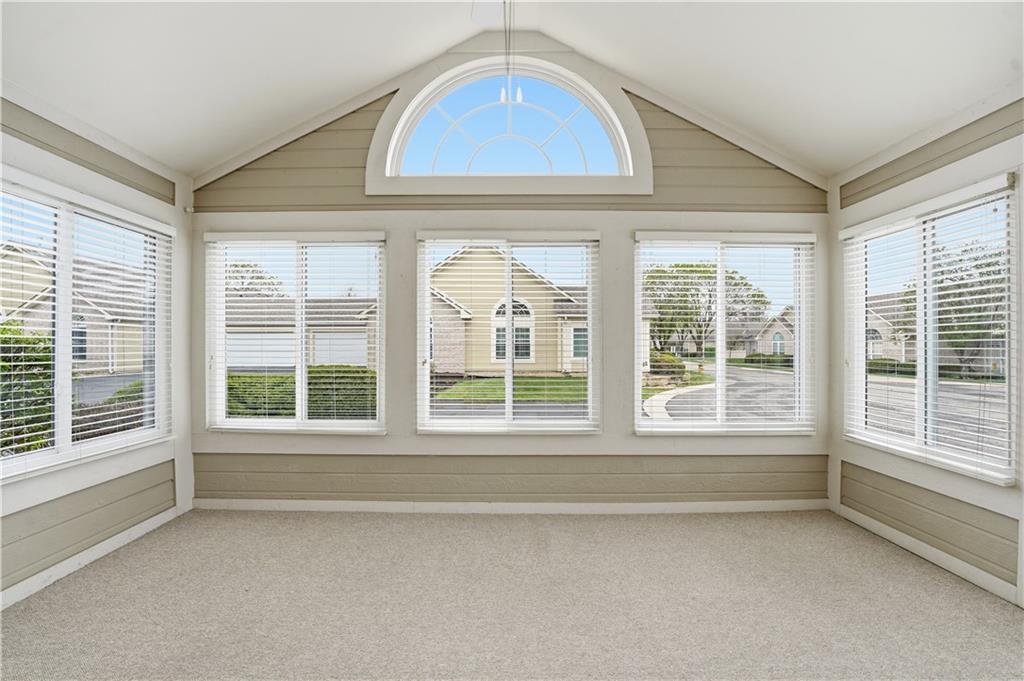 11392 South Pflumm Road Olathe, KS 66215 - Photo 12 of 41