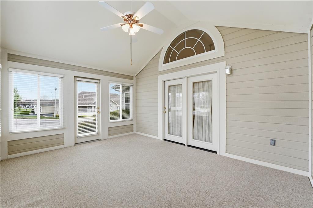 11392 South Pflumm Road Olathe, KS 66215 - Photo 14 of 41