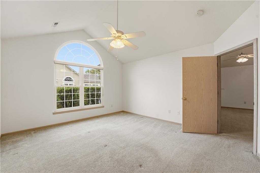 11392 South Pflumm Road Olathe, KS 66215 - Photo 18 of 41