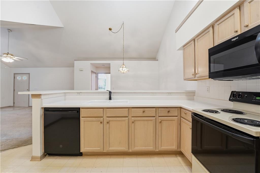 11392 South Pflumm Road Olathe, KS 66215 - Photo 24 of 41