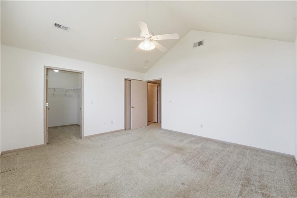 11392 South Pflumm Road Olathe, KS 66215 - Photo 31 of 41