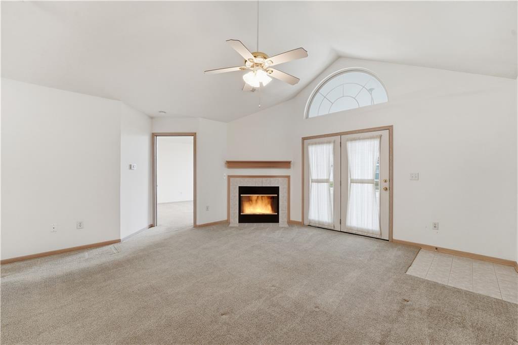 11392 South Pflumm Road Olathe, KS 66215 - Photo 7 of 41