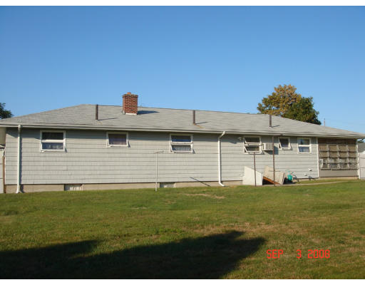 51 River Road Somerset, MA 02725 - Photo 6 of 13 Gallery Image 6