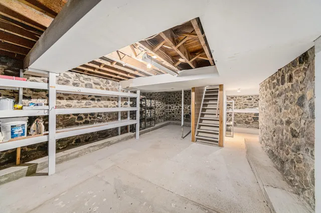 $299,900 | 10501 Hadley Road, Gregory, MI 48137