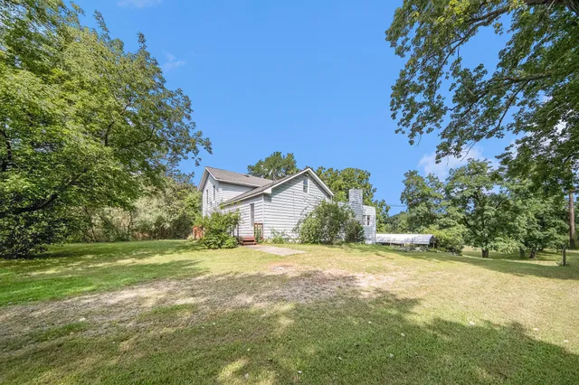 $299,900 | 10501 Hadley Road, Gregory, MI 48137