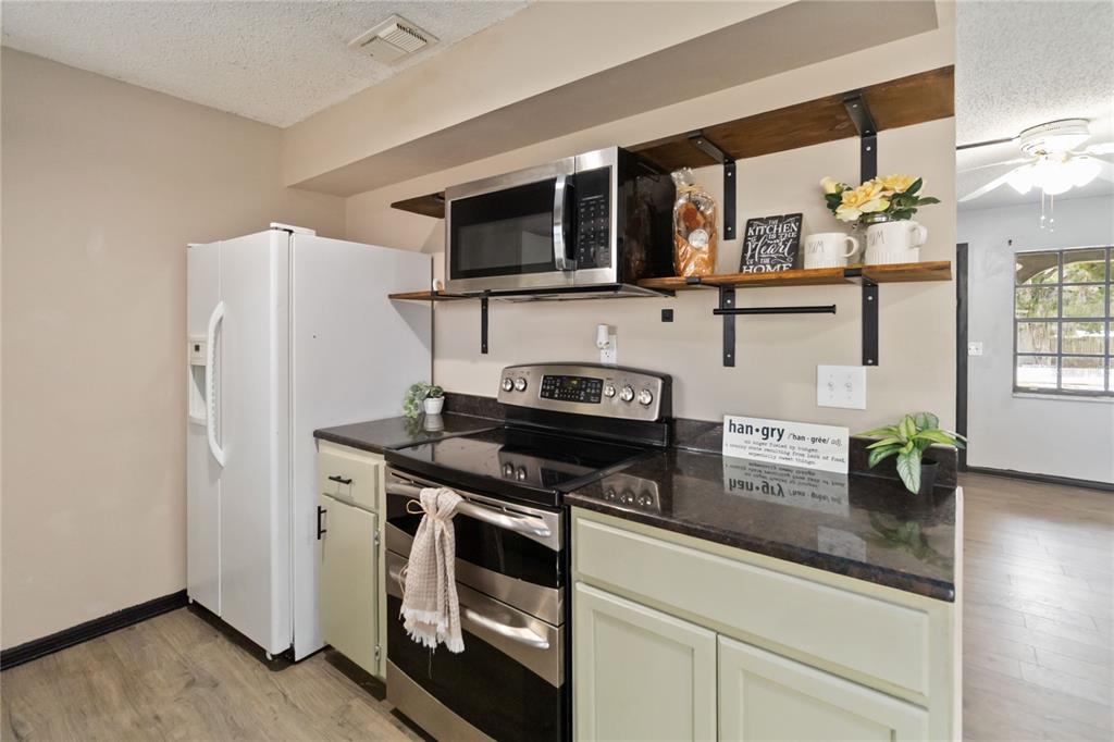 608 Dora Avenue Tavares, FL 32778 - Photo 12 of 28